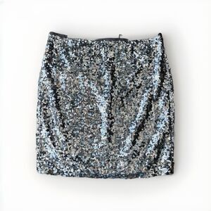 White House Black Market Silver Sequin Mini Skirt Size 4 NWT